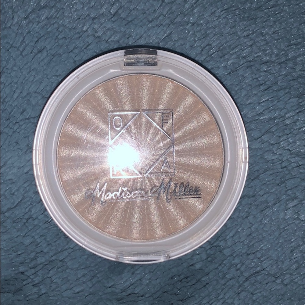 OFRA Highlighter x Madison Miller
